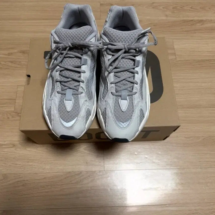 [BUNJANG] Adidas Yeezy 700 Static / [295] 아디다스 이지 700 스태틱