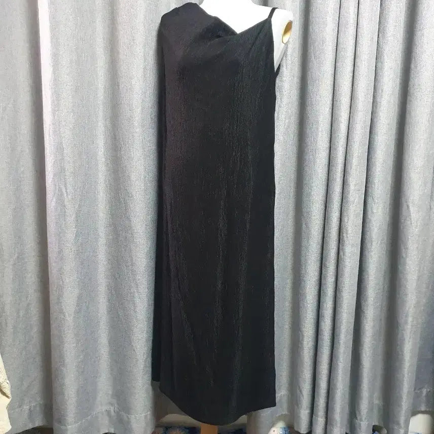 [BUNJANG] Ekorn Silky Knit Glossy One-Piece Dress / 에콘 실킷 글로시원피스