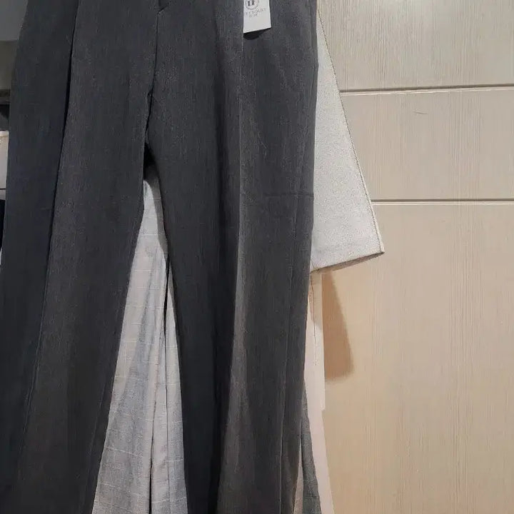 [BUNJANG] Slacks Gray Pants / 하우스 남 여. 슬랙스 바지 그레이