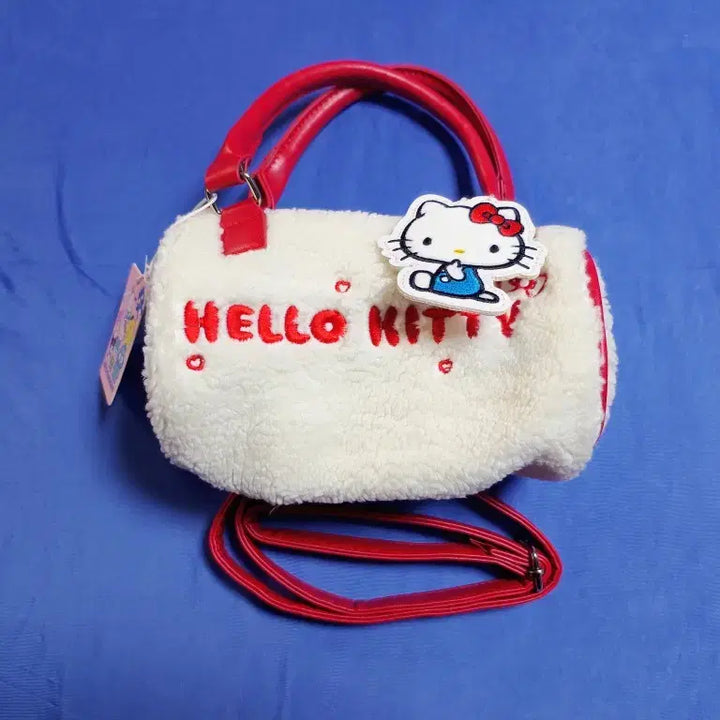 [BUNJANG] Sanrio Hello Kitty Pompom Bag / 산리오 헬로키티 뽀글이 가방