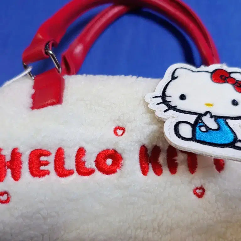 [BUNJANG] Sanrio Hello Kitty Pompom Bag / 산리오 헬로키티 뽀글이 가방