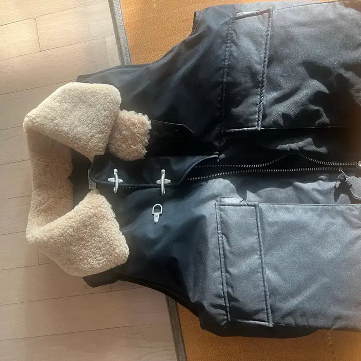 [BUNJANG] Behavior Black Duck Down Vest / 비헤비어 블랙 덕다운 베스트