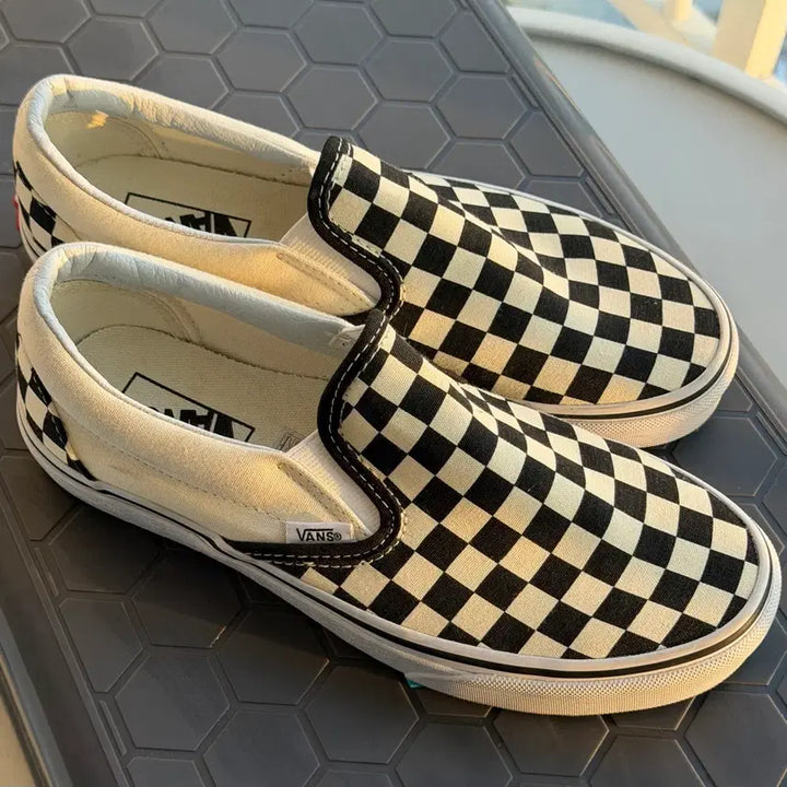 [BUNJANG] Vans Checkerboard Slip-On Black White Shoes / 반스 체커보드 슬립온 블랙 화이트 245