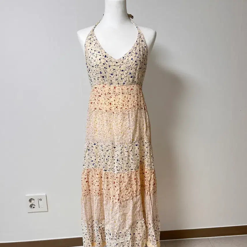 [BUNJANG] Flower Halterneck Patchwork Dress / 플라워 홀터넥 패치워크 원피스