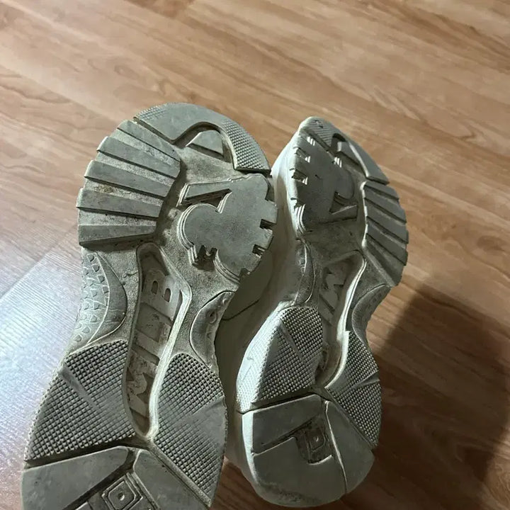 [BUNJANG] MLB NY Monogram Chunky Sneakers (240) / MLB 빅볼 청키 모노 LT NY 운동화 240