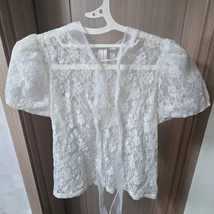 [BUNJANG] See-through Blouse / 시스루 퍼프소매 블라우스