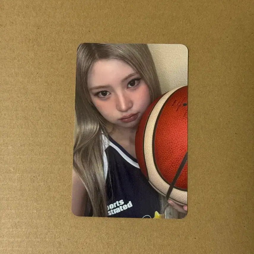 [BUNJANG] Kep1er Haewon Apple Music Unreleased Photocard / 키키 하음 애플뮤직 미공개 셀카 포토카드