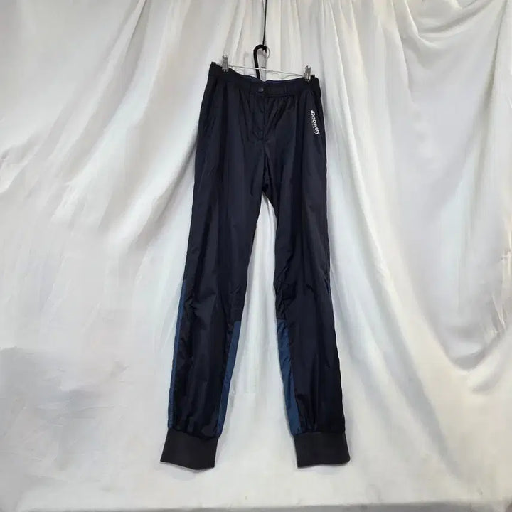 [BUNJANG] Discovery Navy Windbreaker Pants / 디스커버리 네이비 배색 바람막이 바지