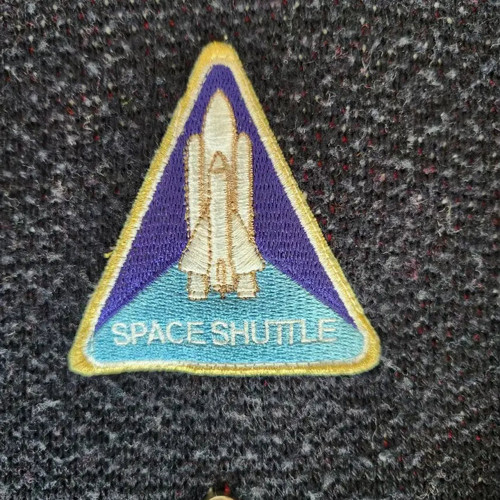[BUNJANG] Stereo Vinyls Spacecraft Design Knit Sweater / 스테레오 바이널즈 스페이스 아카이브 맨투맨 L.우주선 디자인 니트 스웨터