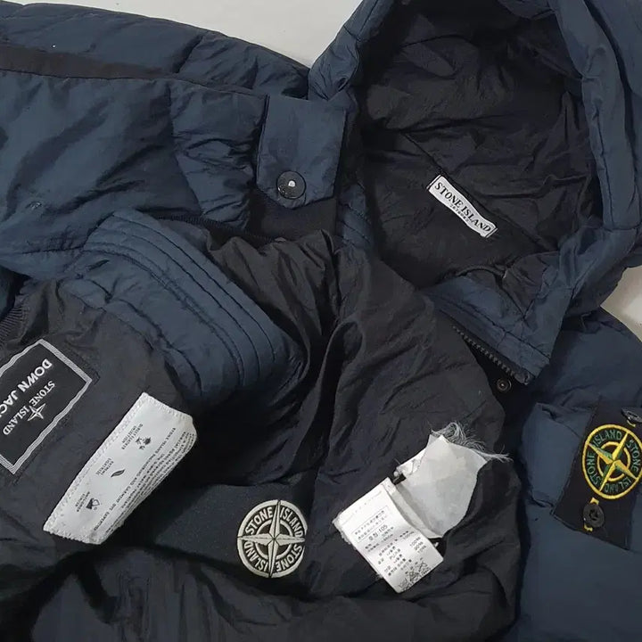 [BUNJANG] Stone Island Duck Down Navy Hooded Padded Jumper / No.26022012 스톤아일랜드 덕다운 네이비 후드 패딩 점퍼