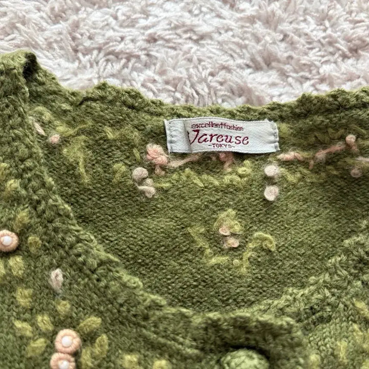 [BUNJANG] Vintage Embroidered Wool Cardigan / 일본 빈티지 자수 울 가디건 (고퀄리티 울 100%)