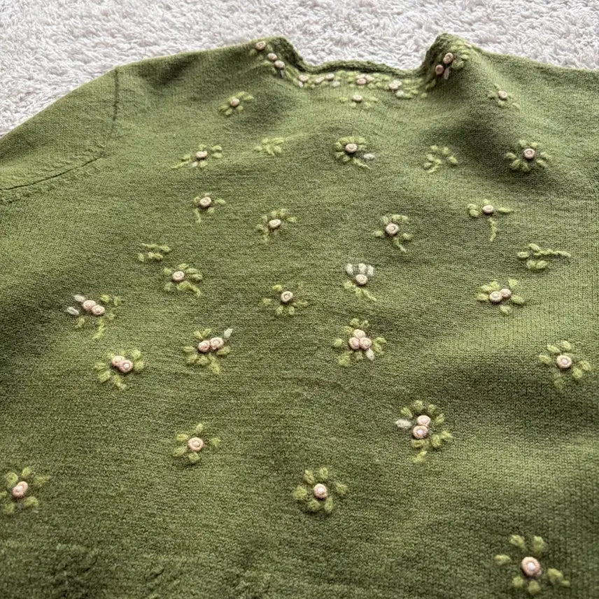 [BUNJANG] Vintage Embroidered Wool Cardigan / 일본 빈티지 자수 울 가디건 (고퀄리티 울 100%)