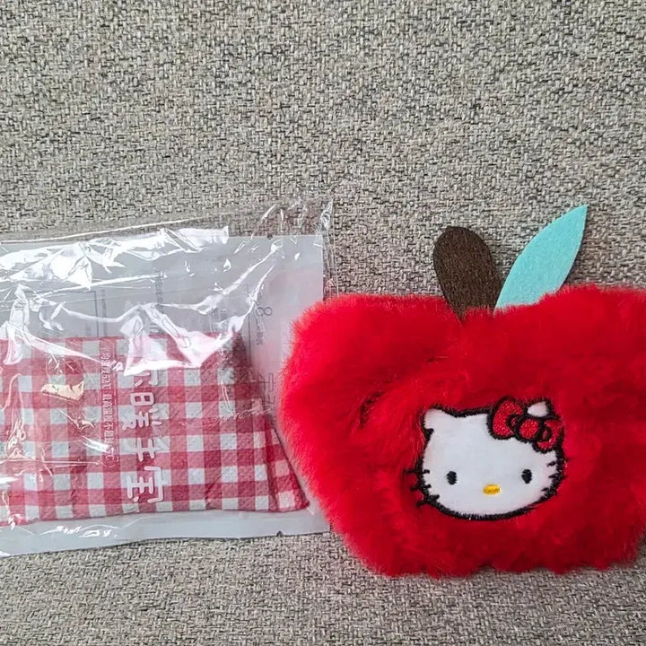 [BUNJANG] Hello Kitty Mini Hot Pack Pouch / 헬로키티 미니 핫팩 파우치 새제품