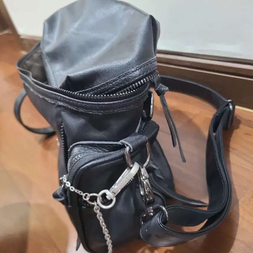 [BUNJANG] As One Ruby Bag (with Chain) / 애즈온 러비백 검정 (체인포함) 팝니다