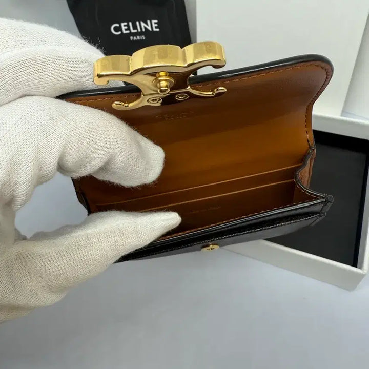 [BUNJANG] Celine Triomphe Card Wallet Brown Full Package / [S급/정품]셀린느 트리오페 카드지갑 브라운 풀박스