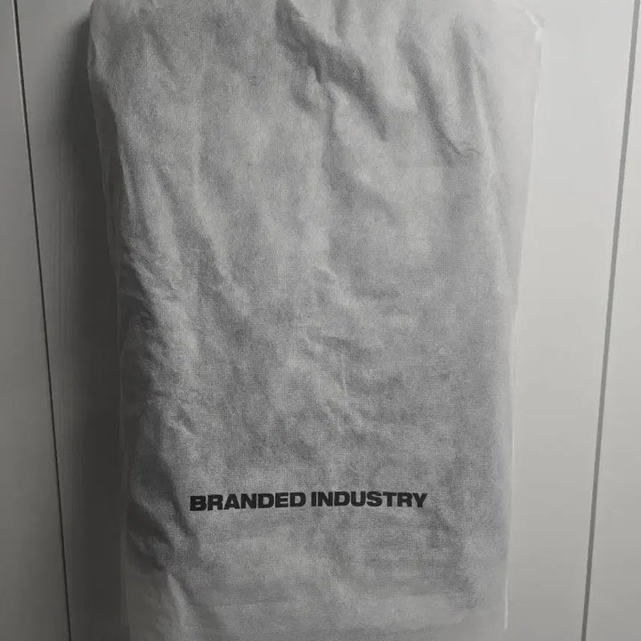 [BUNJANG] Branded Shirring Hooded Bomber Jacket / 브랜디드 셔링 후드 봄버 자켓