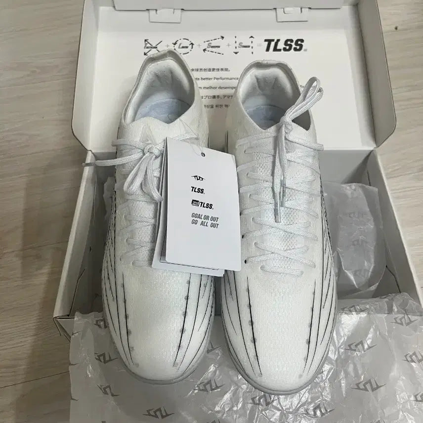 [BUNJANG] TLS Striker UL TF Futsal Shoes / tlss 스트라이커 ul tf 250 풋살화