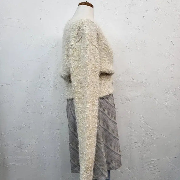 [BUNJANG] Ivory Boucle Cardigan F / 새상품 아이보리 부클 가디건 F
