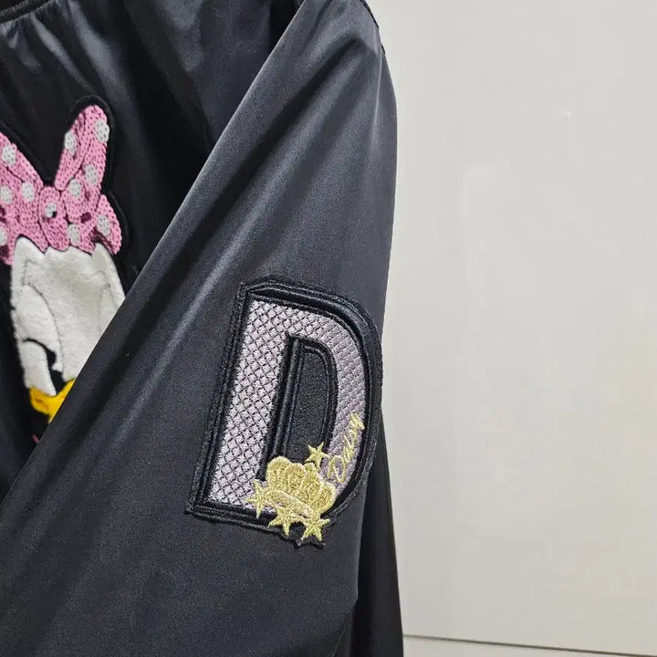 [BUNJANG] EGOIST Daisy Duck Collaboration Limited Edition Jumper (Near Mint Condition) / 에고이스트 점퍼55 한정판(새상품급)