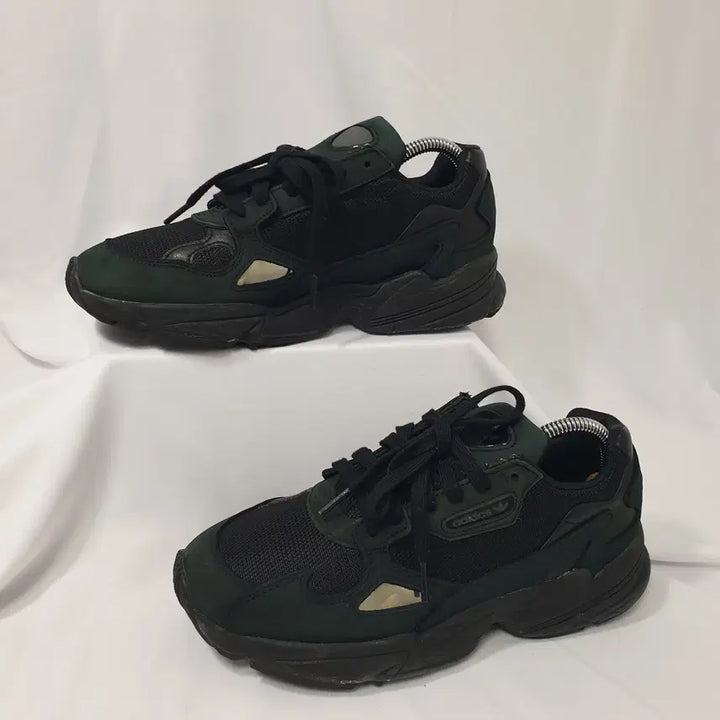 [BUNJANG] Adidas Falcon Sneakers / 빈티지하서 255 아디다스 팔콘  스니커즈