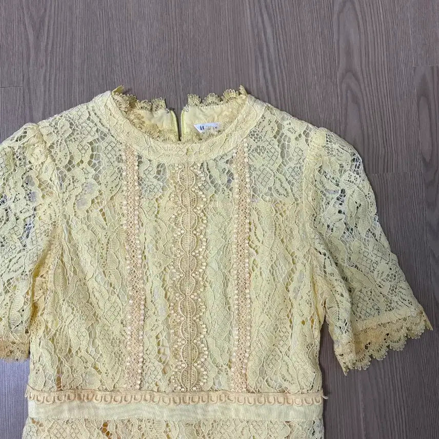 [BUNJANG] ITZY Yellow Lace Short Sleeve Dress (Size 55) / 잇미샤 옐로우 레이스 반팔 원피스 55사이즈