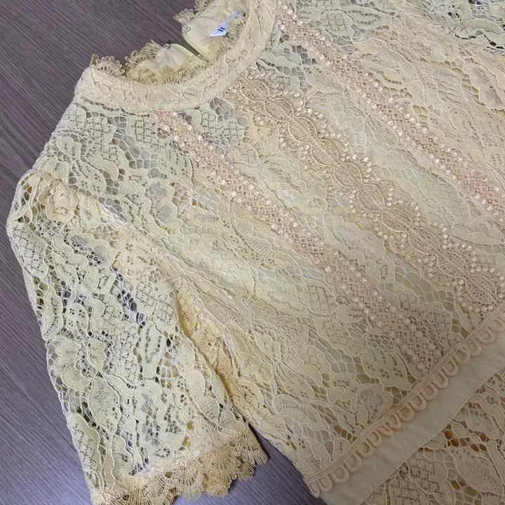 [BUNJANG] ITZY Yellow Lace Short Sleeve Dress (Size 55) / 잇미샤 옐로우 레이스 반팔 원피스 55사이즈