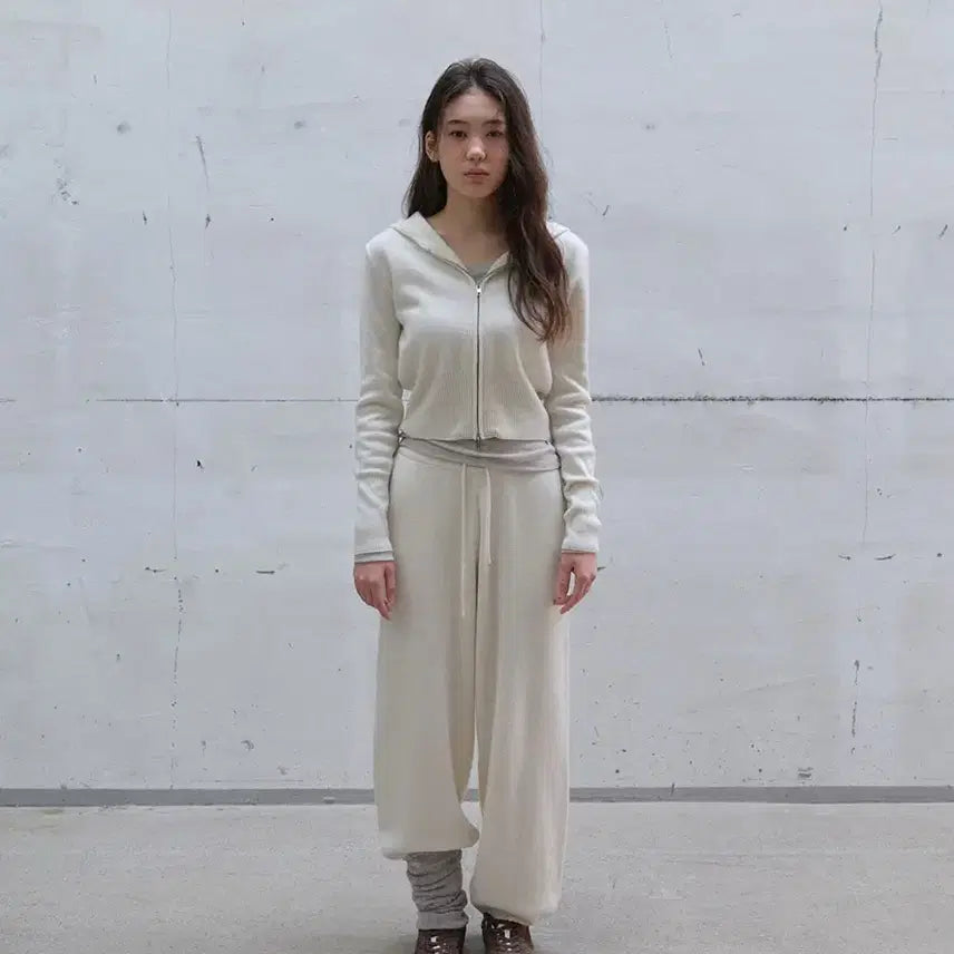 [BUNJANG] LilybyRed Breeze Knit Pants Ivory / (새상품)릴리코츠 브리즈 니트 팬츠 아이보리 판매해요