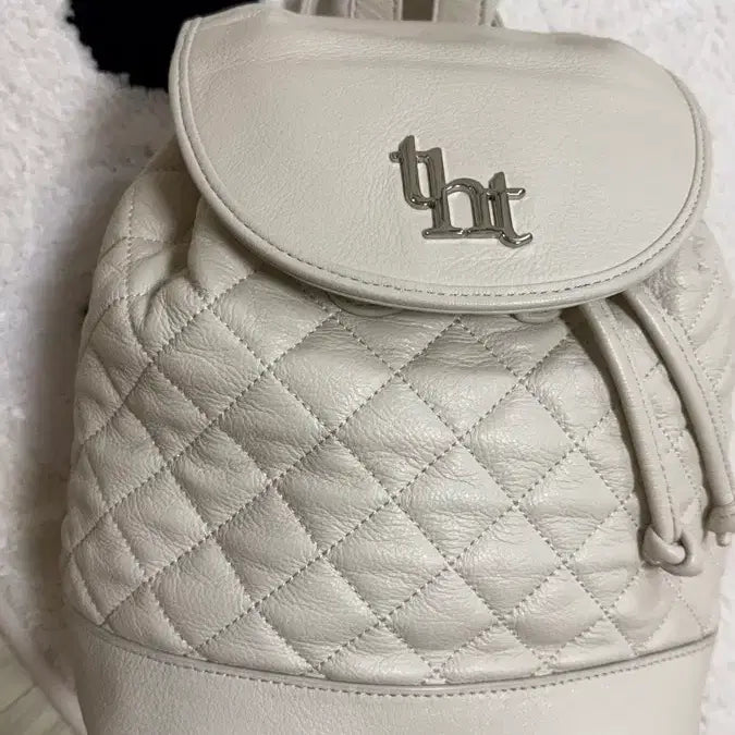 [BUNJANG] 3.times Arcon Quilted Backpack Ivory / 쓰리타임즈 아콘 퀼티드 백팩 아이보리