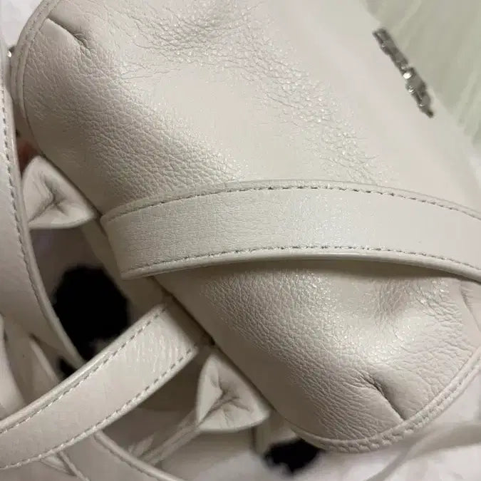 [BUNJANG] 3.times Arcon Quilted Backpack Ivory / 쓰리타임즈 아콘 퀼티드 백팩 아이보리