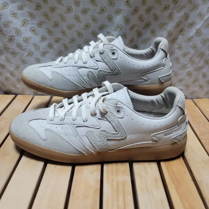 [BUNJANG] Wakiwilly Origin Sneakers - Ecru - Women&