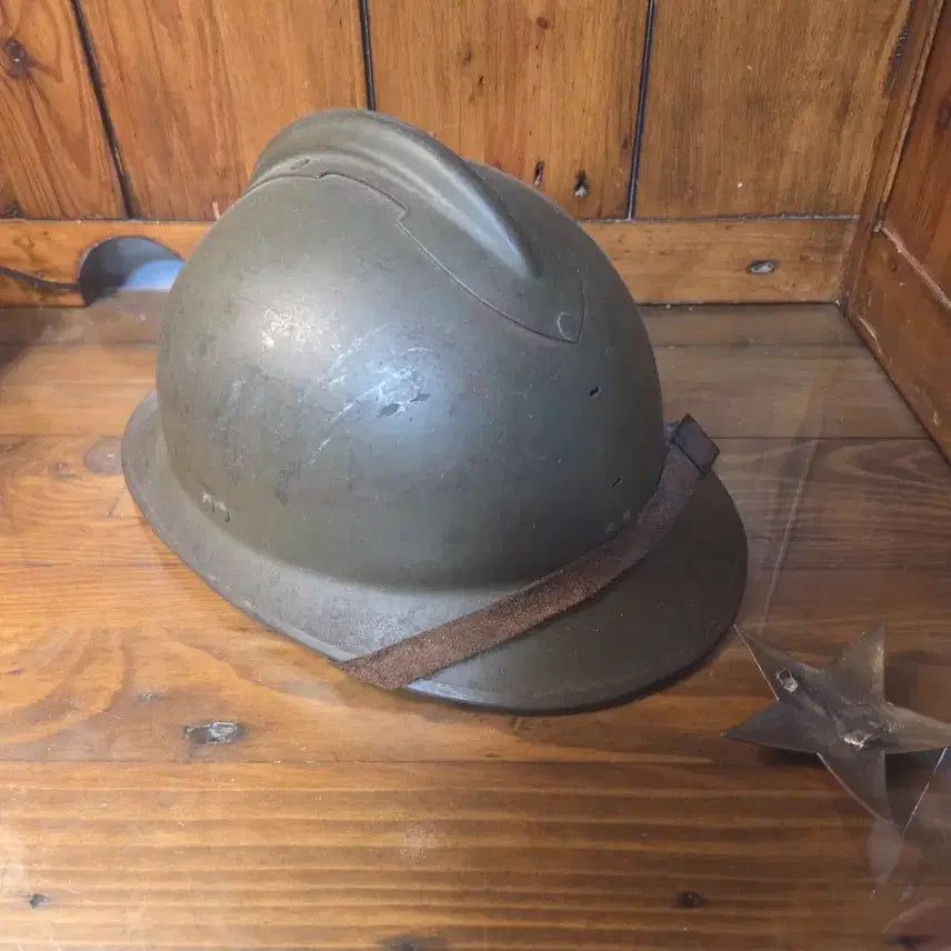 [BUNJANG] French Adrian Helmet (WW2) with Soviet Replica Mark / WW2 세계이차대전 프랑스군 철모 아드리안 헬멧 소련군 아드리안 헬멧