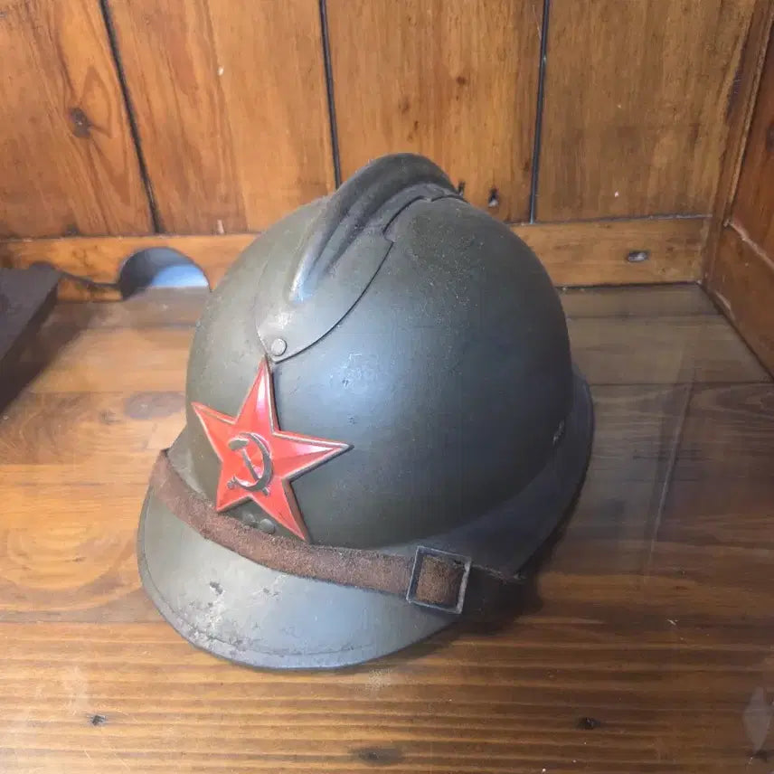 [BUNJANG] French Adrian Helmet (WW2) with Soviet Replica Mark / WW2 세계이차대전 프랑스군 철모 아드리안 헬멧 소련군 아드리안 헬멧