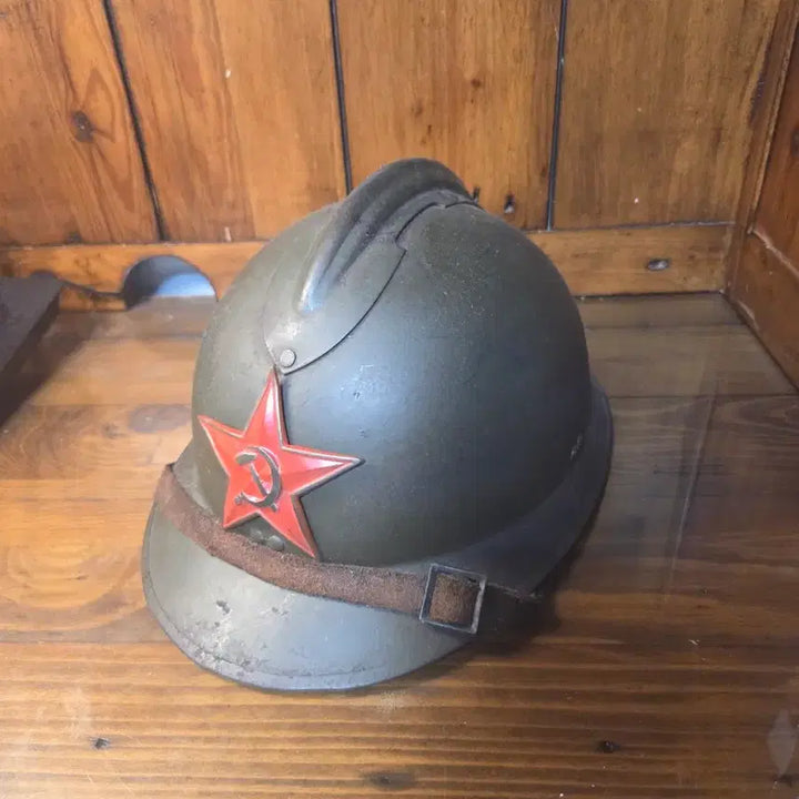 [BUNJANG] French Adrian Helmet (WW2) with Soviet Replica Mark / WW2 세계이차대전 프랑스군 철모 아드리안 헬멧 소련군 아드리안 헬멧