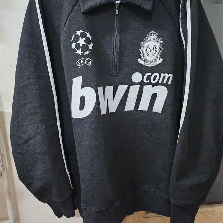 [BUNJANG] Black Blockcore Sweatshirt Set / 초휘귀 블록코어 블랙 맨투맨 세트