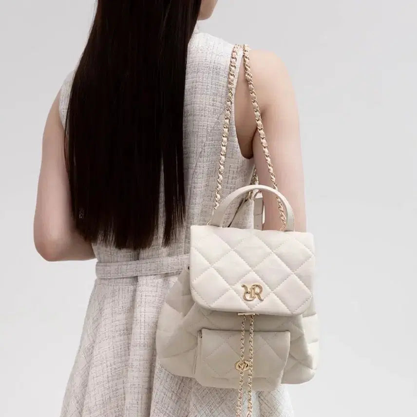 [BUNJANG] RANDA Quilted Backpack Ivory / 란다 RANDA 퀼팅 퀄팅 백팩 아이보리 스나계 양지뢰 오토나계 양산형