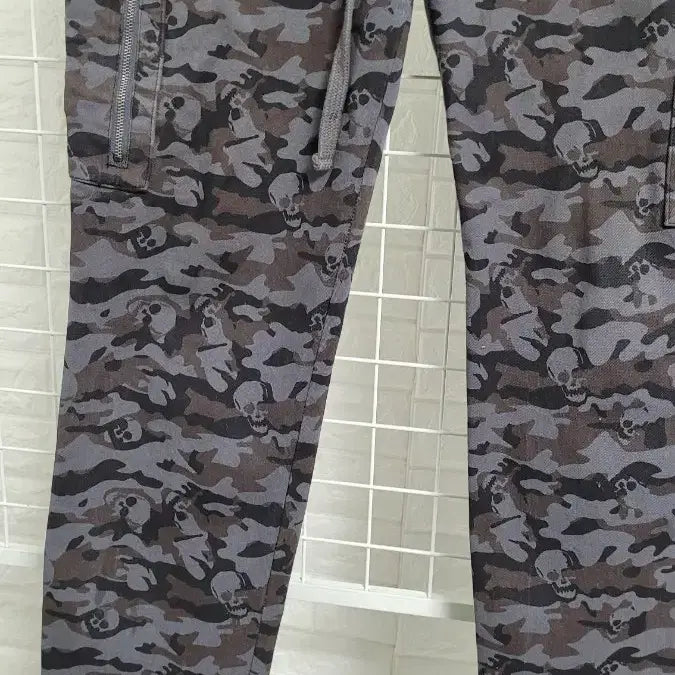 [BUNJANG] Pasadi Black Skull Military Printing Cargo Pants / [30]파사디 블랙 스컬밀리터리프린팅 남성골프웨어 스판 카고팬츠 30