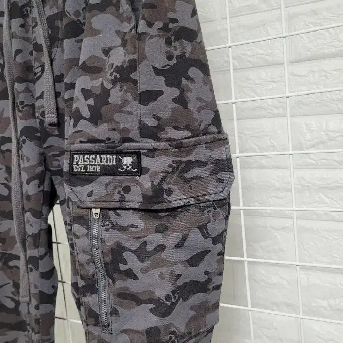 [BUNJANG] Pasadi Black Skull Military Printing Cargo Pants / [30]파사디 블랙 스컬밀리터리프린팅 남성골프웨어 스판 카고팬츠 30