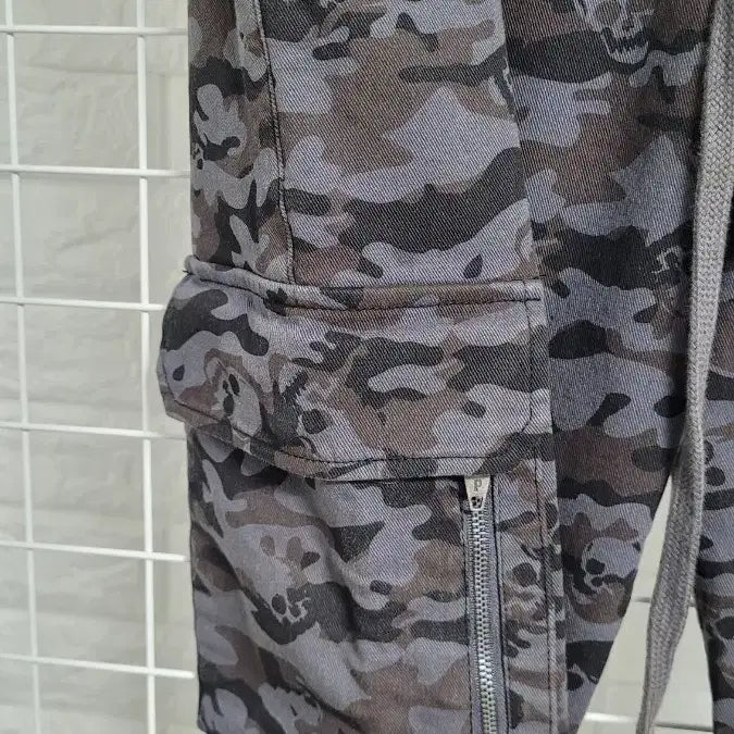 [BUNJANG] Pasadi Black Skull Military Printing Cargo Pants / [30]파사디 블랙 스컬밀리터리프린팅 남성골프웨어 스판 카고팬츠 30