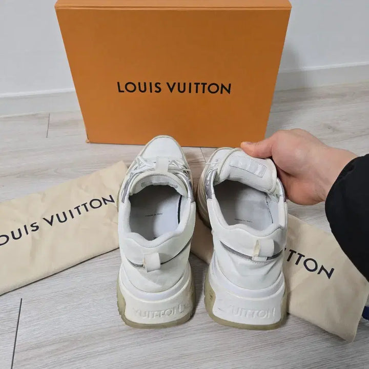 [BUNJANG] Louis Vuitton Pulse Run Away Sneakers 265 / (정품) 루이비통 펄스 런어웨이 스니커즈 265