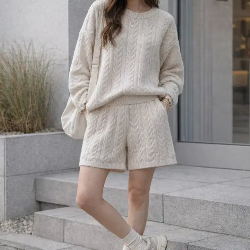 [BUNJANG] Cable Knit Two-Piece Set / 보세)케이블 니트 상하의 꽈배기 세트 반바지 셋업 투피스 55~66