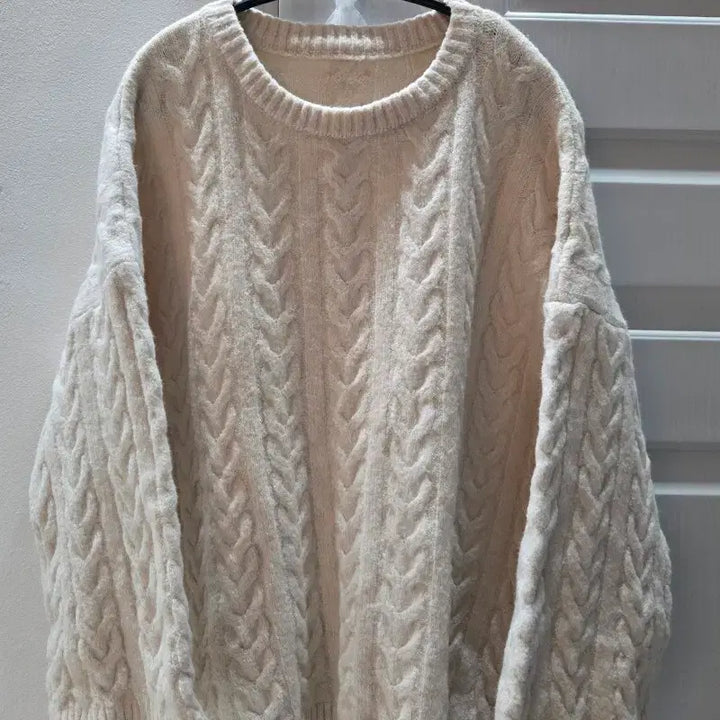 [BUNJANG] Cable Knit Two-Piece Set / 보세)케이블 니트 상하의 꽈배기 세트 반바지 셋업 투피스 55~66