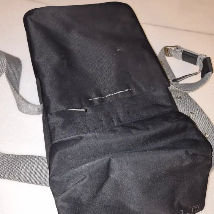 [BUNJANG] Digital Crossbag / 독일브랜드 디지털 크로스백 1년/실사용1일 15000원