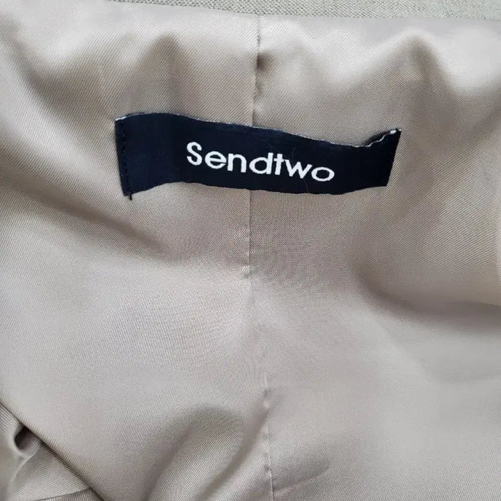 [BUNJANG] Beige Double Button Jacket / 봄신상 베이지 더블 버튼 자켓F