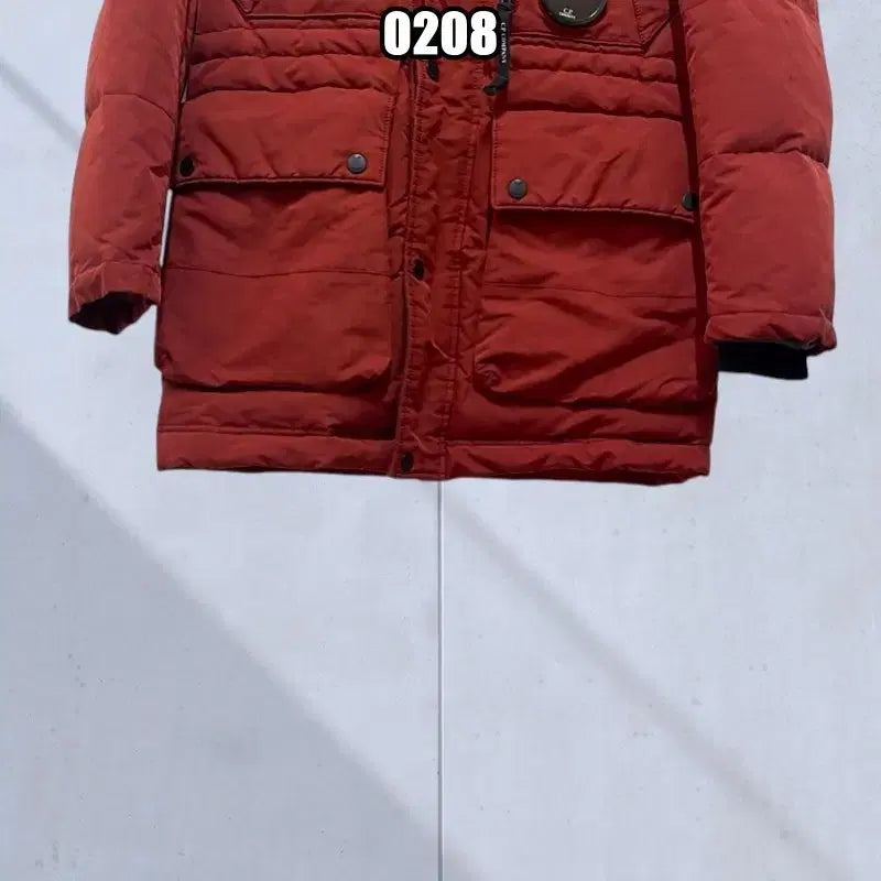 [BUNJANG] L 씨피 컴퍼니 레트로 00S 고글 패딩 / L 씨피 컴퍼니 레트로 00S 고글 패딩