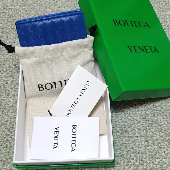 [BUNJANG] Bottega Veneta Wallet / 보테가베네타 반지갑 정품 판매해요