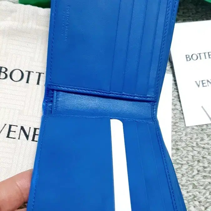 [BUNJANG] Bottega Veneta Wallet / 보테가베네타 반지갑 정품 판매해요