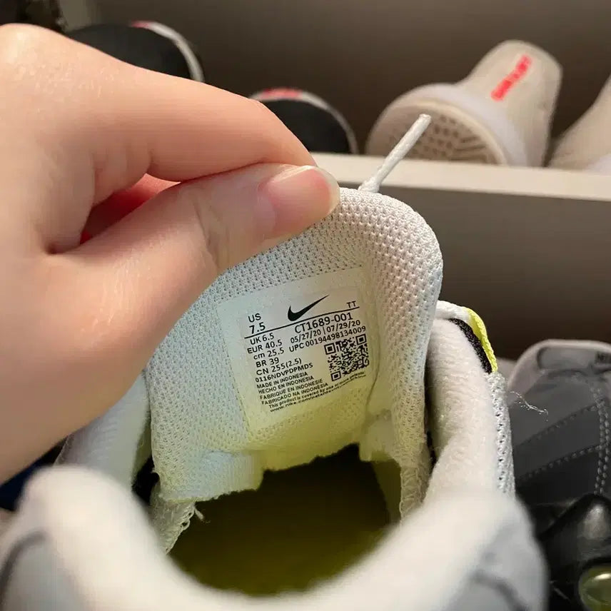 [BUNJANG] Nike Air Max 95 OG Neon 255mm / 나이키 에어맥스 95 OG 네온형광 255mm