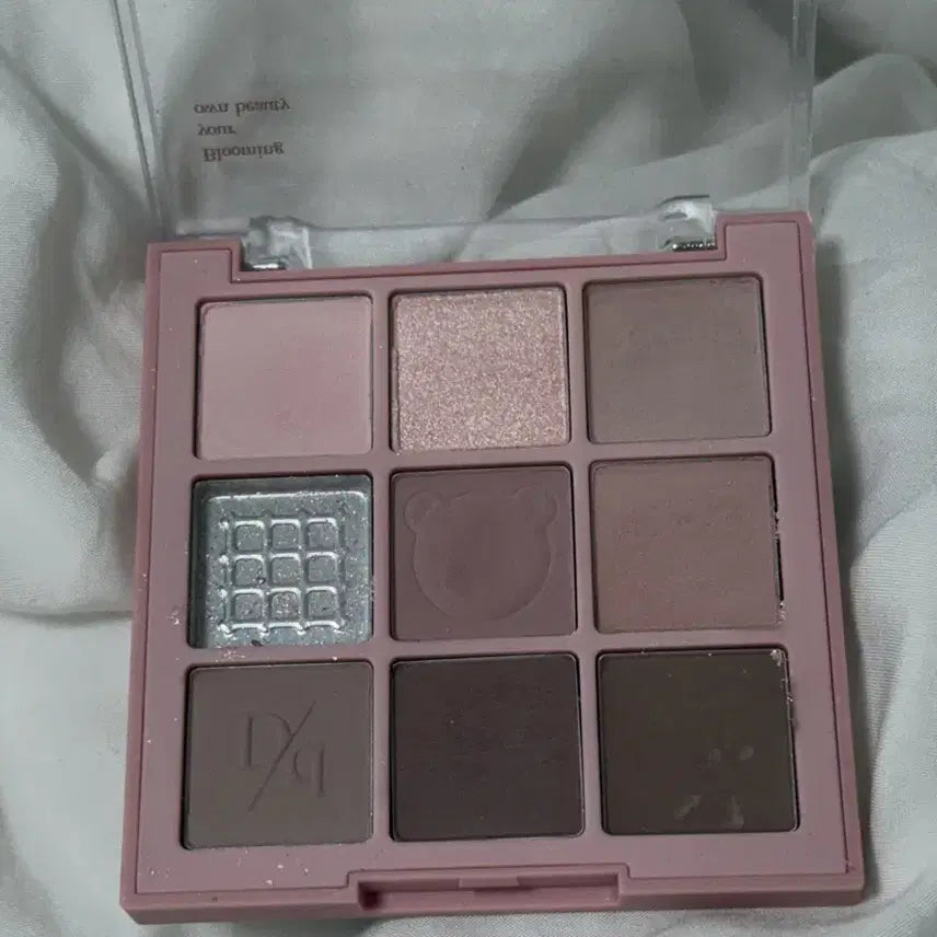 [BUNJANG] Dasique 29 Mauve Bear Eyeshadow Palette / 정가 3만얼마) 데이지크 아이섀도우 팔레트 29호 모브베어