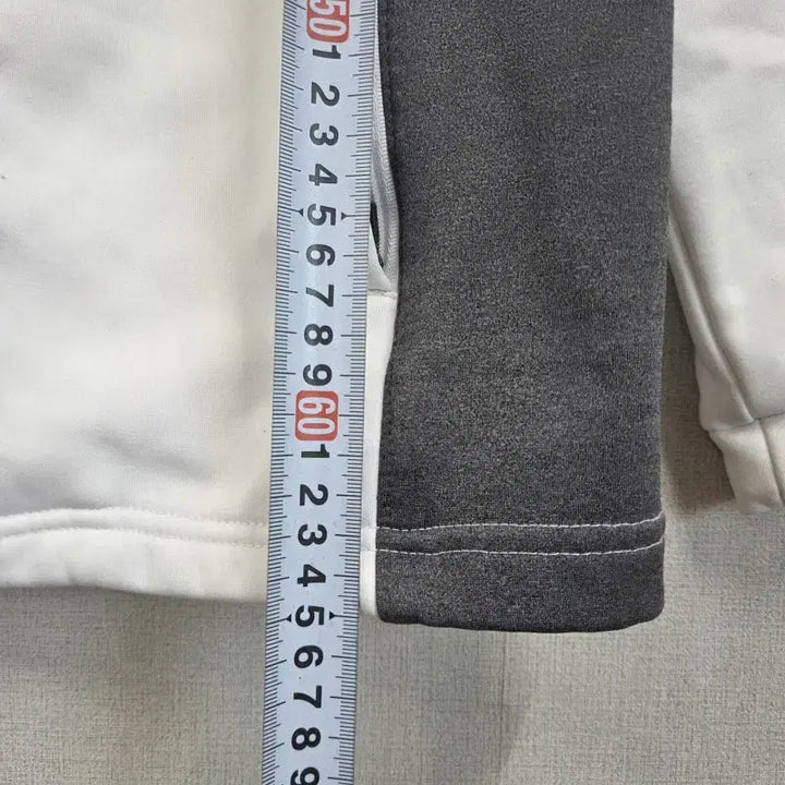 [BUNJANG] FUERZA 95 White Track Jacket / FUERZA 공용95 화이트 트랙 자켓 L9881