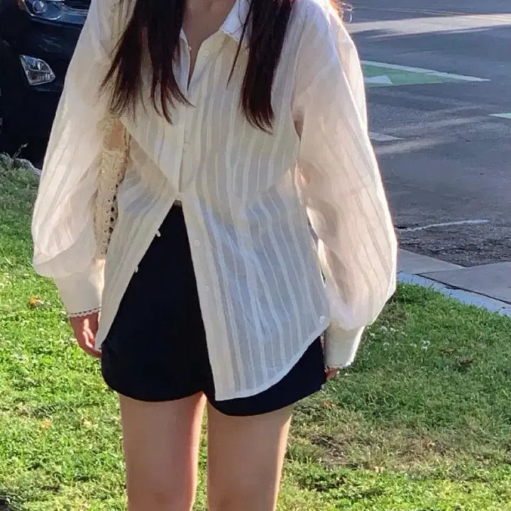 [BUNJANG] Without Summer Flip Blouse / 위드아웃썸머 플립 블라우스